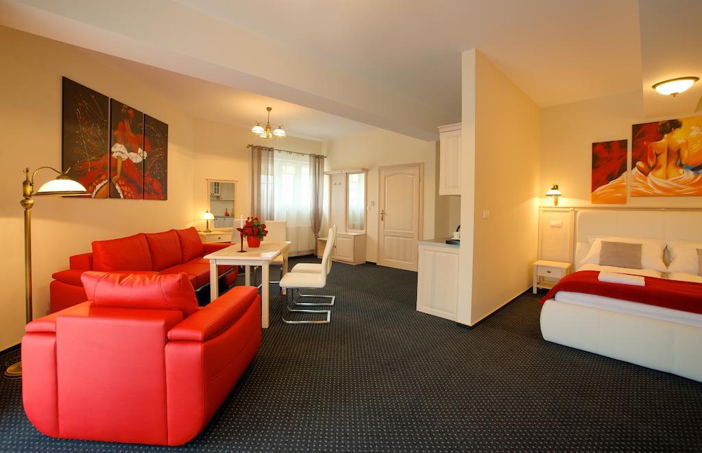 Osada Dankow Otel Miłomłyn Dış mekan fotoğraf